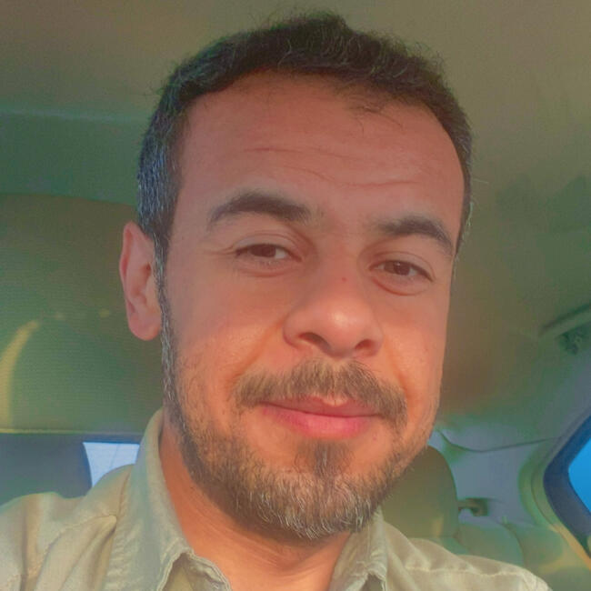 وظيفة جليسة أطفال في الرياض: محمد