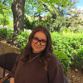 Babysitter in Budapest: Dominika