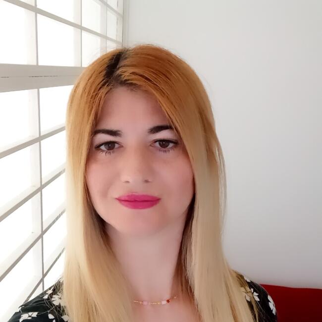 Babysitter a Reggio nell'Emilia: Rosa