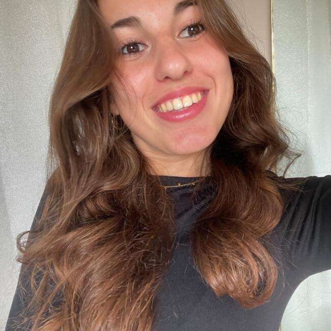 Babysitter in Baulon: Clémence