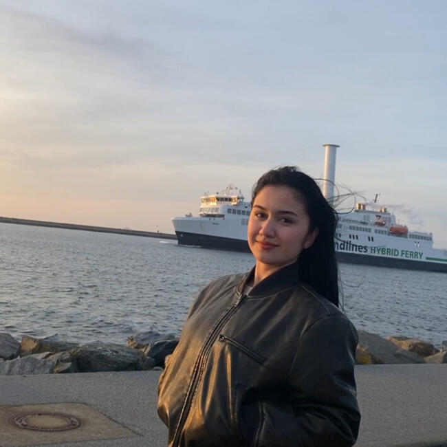 Babysitter in Berlin: Mari