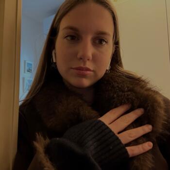 Babysitter Limena: Angela