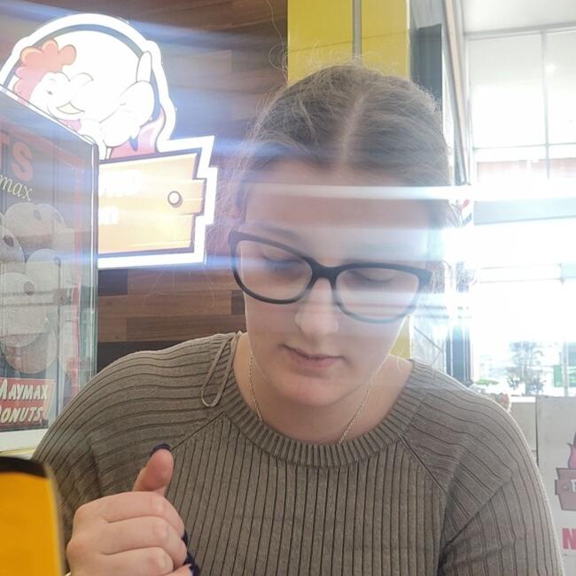 Babysitter in Adelaide: Shannon