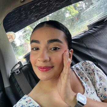 Niñera Nuevo San Juan: Nahara