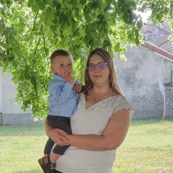 Emploi de garde d'enfants à Saint-Bonnet-de-Bellac: job de garde d'enfants Alexia
