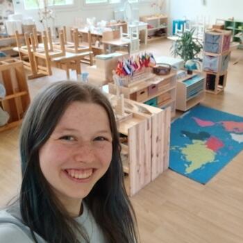 Babysitter in Duisans: Claire