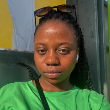 Babysitter in Neuenburg: Lydia