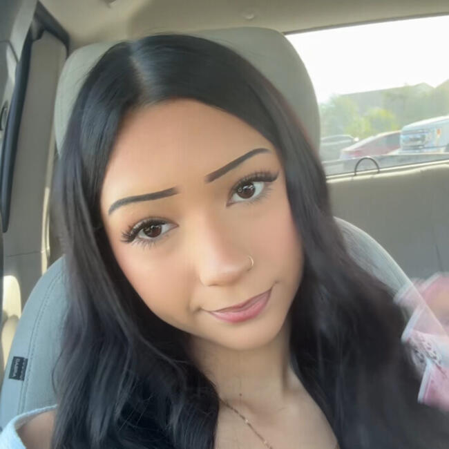 Babysitter in San Tan Valley: Chloe