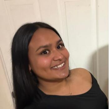Babysitter in Albury: Zaima