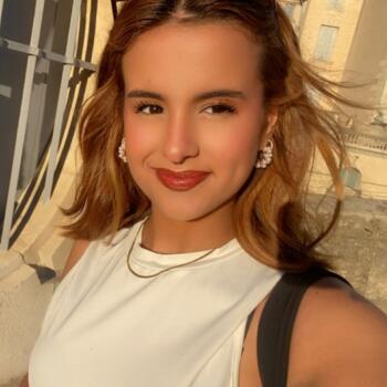 Babysitter in Montpellier: Kahina