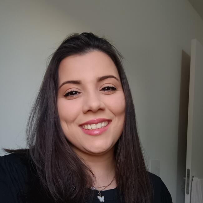 Babysitter in São Paulo: Larissa