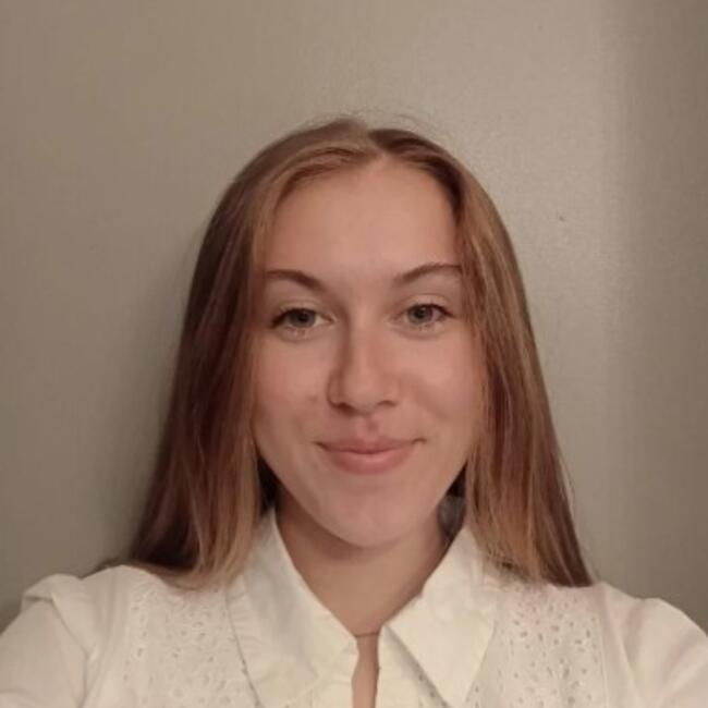 Babysitter in Chester: Lylou-ann