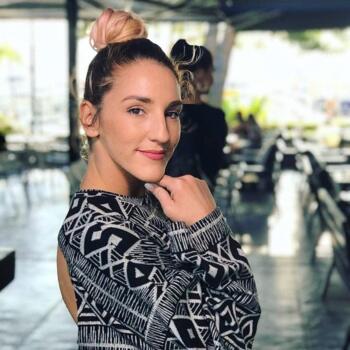 Babysitter Athens: Αννα