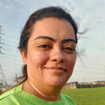 Babysitter Suzano: Vanessa