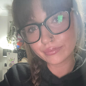 Babysitter in Albury: Madi