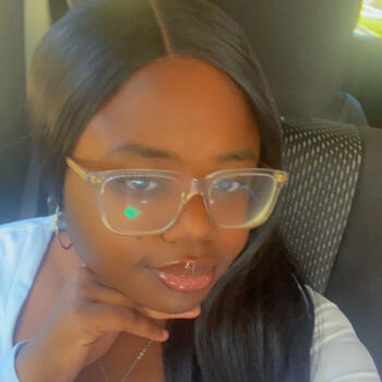 Babysitter Toronto: Inioluwa