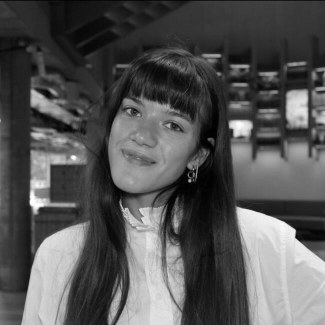 Babysitter in Arcueil: Nina