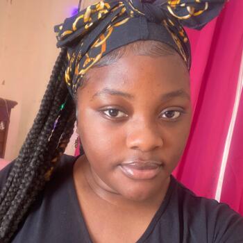 Babysitter in Arima: Shakia