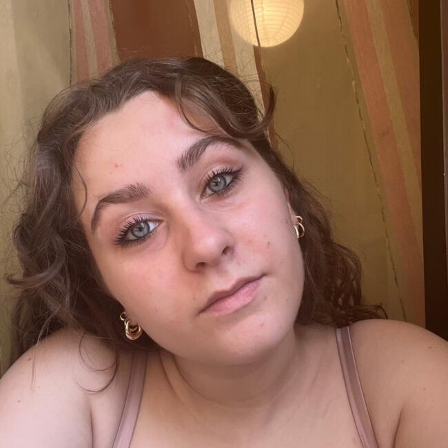 Babysitter in Pedaso: Angela