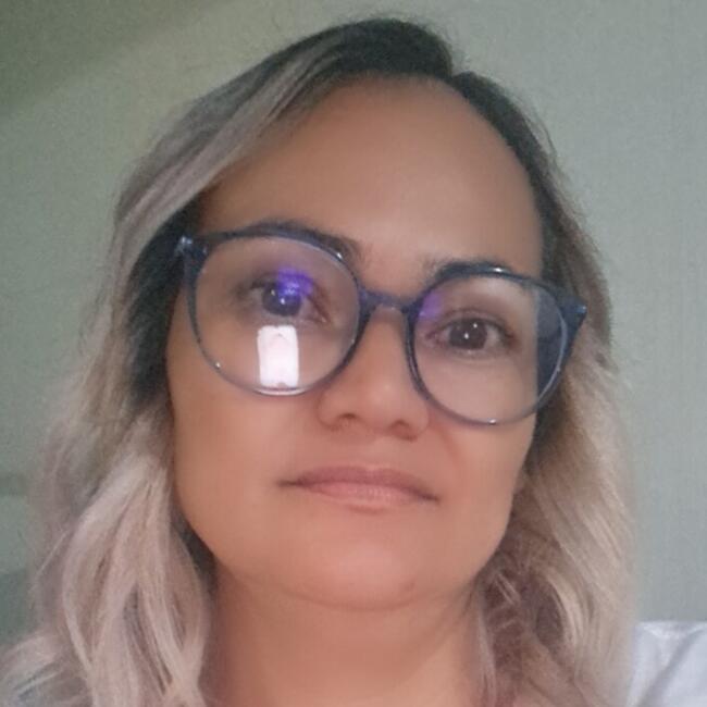 Babysitter in Santa Ana: Zoila Ester
