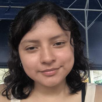 Babysitter in Apopa: Maria