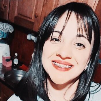 Niñera en Jardín América: Liliana