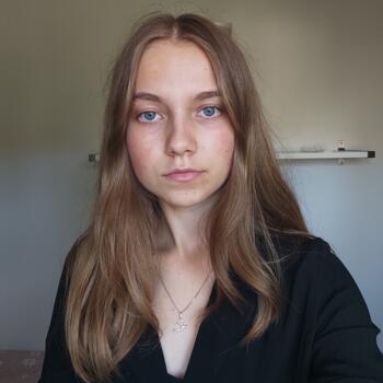 Babysitter in Meucon: Aëla