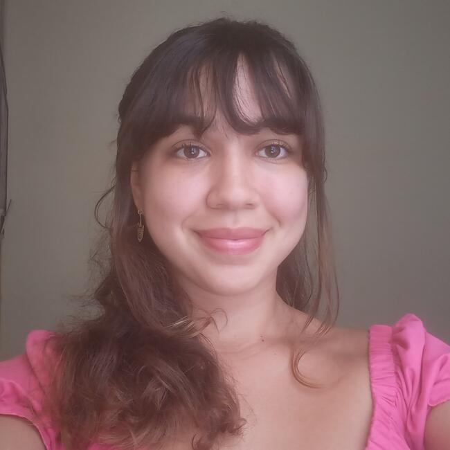 Babá em Recife: Isadora