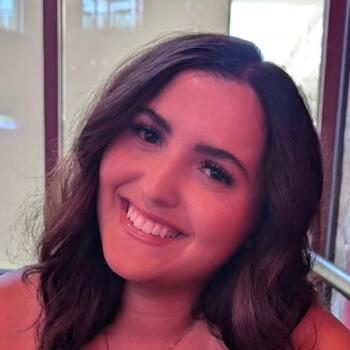 Babysitter Staten Island: Athina
