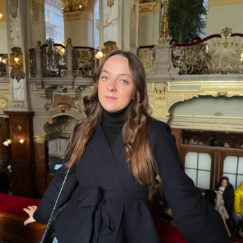 Babysitter in New York: Violette