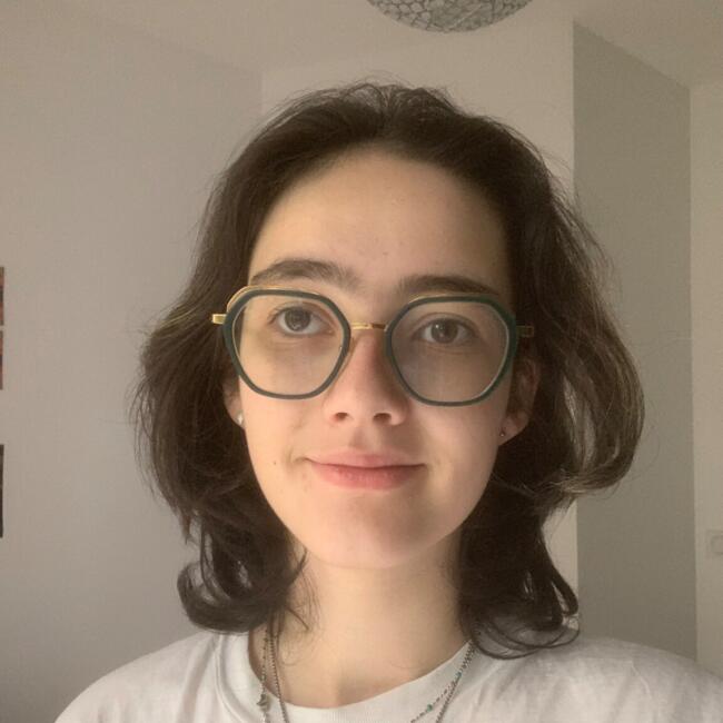 Babysitter in Nantes: Mathilde