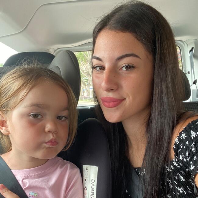 Canguro en Ponteareas: Aroa