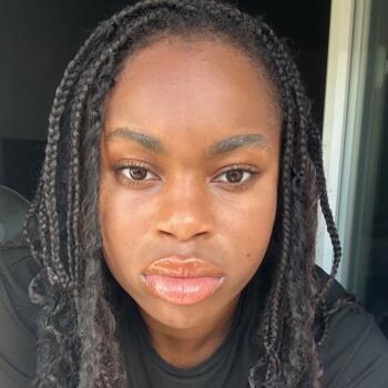 Babysitter Varennes-sur-Seine: Chioma