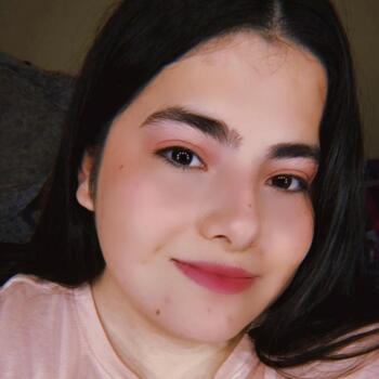 Niñera Capiatá: Katherin Alvarez