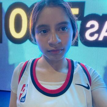 Babysitter in Cruz Verde: Anyi