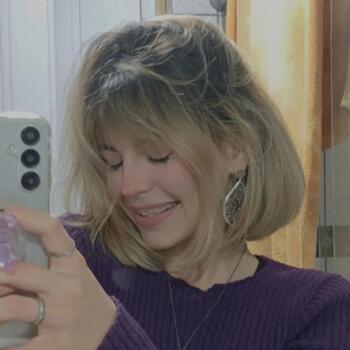 Babysitter Porto Alegre: Eduarda Flores