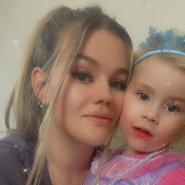 Babysitting job in Ballarat: Hanya