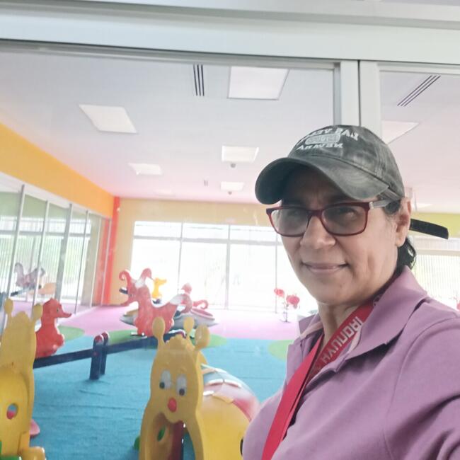 Babysitter in Panama City: Vielka