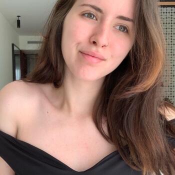 Babysitter in Wien: Nadine