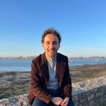 Babysitter in Saint-Ouen: Thomas