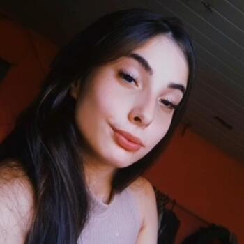 Babá em Joinville: Ana