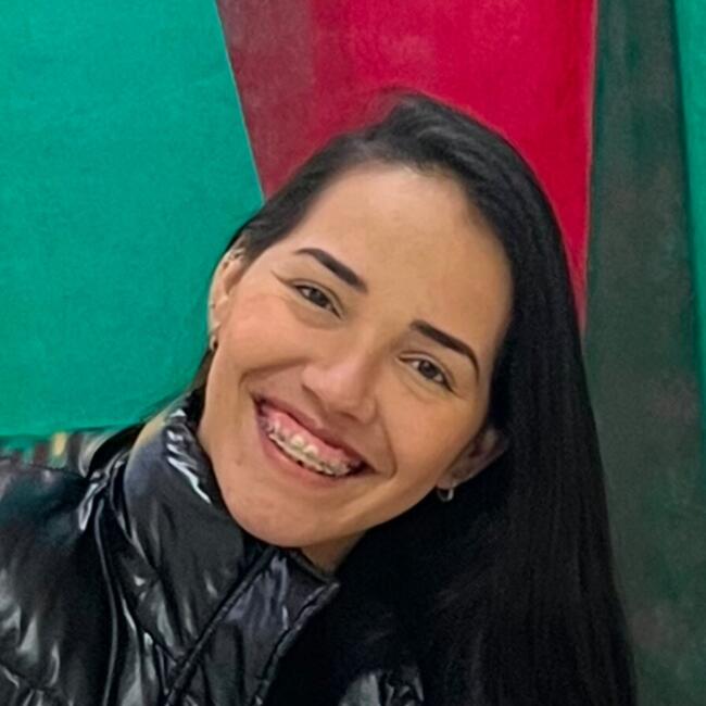 Babysitter in Osasco: Mariana