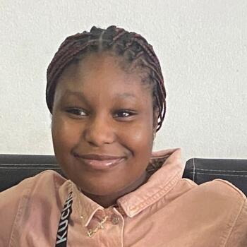 Babysitter in London: Ewajesu