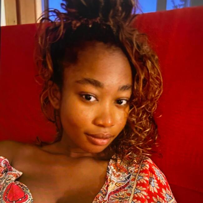 Babysitter in Houilles: Yvanna