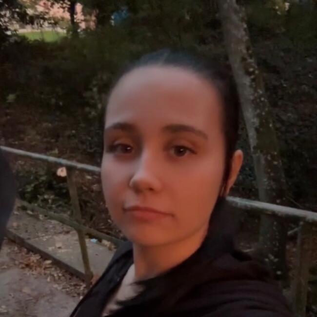 Babysitter in Rebais: Kenza