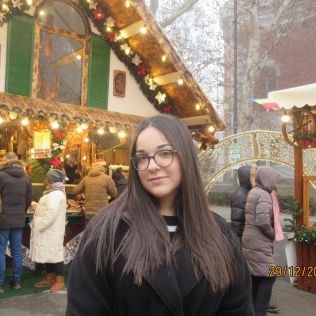 Bebisiterka u Niš: Una