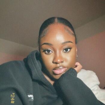 Babysitter in Paris: Nana