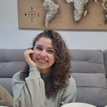 Nanny in Dos Hermanas: Lucía