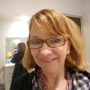 Nanny Sunshine Coast: Liz Cone