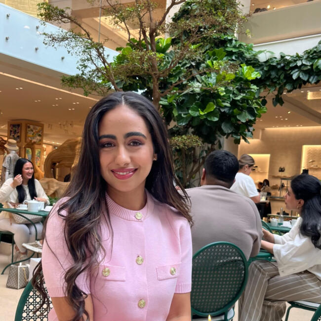 Babysitter in Guyancourt: Oumaima